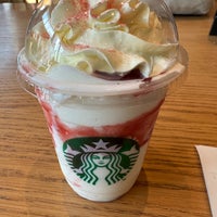 Photo taken at Starbucks by ベリンダ柴戸 on 11/3/2023