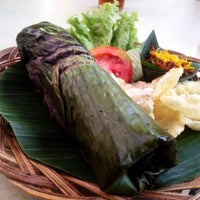 Review Alam Sari Restaurant Karawang Barat