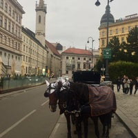 Photo taken at MEININGER Hotel Vienna Downtown Sissi by Kel 6. on 9/16/2017