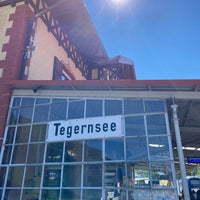 Photo taken at Bahnhof Tegernsee by Ömür Uğuray S. on 8/14/2022