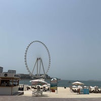 Photo taken at Sheraton Jumeirah Beach Resort by Faisal . on 7/14/2023