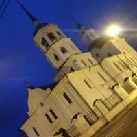 Photo taken at Михаило-Архангельский Харлампиевский храм by Dmitry V. on 9/12/2014