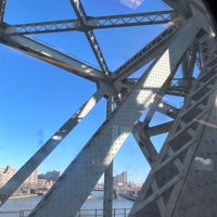 Photo taken at Metro-North Park Avenue Bridge (Bronx / Manhattan) by ゆっ on 3/30/2023