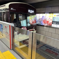 Photo taken at Midosuji Line Umeda Station (M16) by ゆっ on 4/5/2024