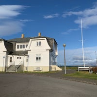 Photo taken at Höfði by Raechal G. on 10/10/2019