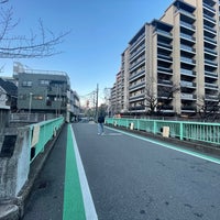 Photo taken at 面影橋 by 思い出のオサフニー on 3/9/2024