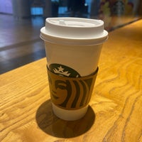 Photo taken at Starbucks by 思い出のオサフニー on 3/22/2024