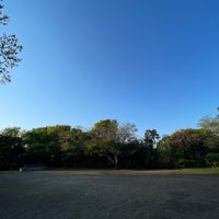 Photo taken at 源氏山公園 by 思い出のオサフニー on 4/9/2023