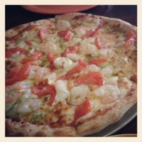 Foto tomada en Rotolo&amp;#39;s Pizzeria  por Danielle L. el 11/9/2012