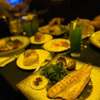 Foto tomada en Günay Restaurant  por Zohre E. el 4/29/2023