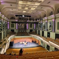 รูปภาพถ่ายที่ National Concert Hall โดย Enzo M. เมื่อ 11/14/2021