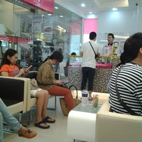 Photo taken at Nitipon Clinic by piyapong w. on 12/23/2012