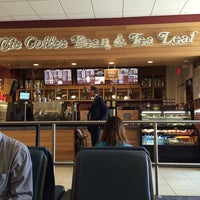 Photo taken at The Coffee Bean &amp; Tea Leaf by Erin G. on 8/21/2014