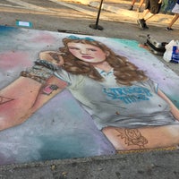 2/25/2018 tarihinde Robin D.ziyaretçi tarafından Street Painting Festival in Lake Worth, FL'de çekilen fotoğraf