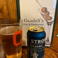 Снимок сделан в Gandalf&amp;#39;s Pub &amp;amp; Restaurant пользователем George G. 6/9/2021
