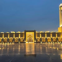 Photo taken at Imam Abdul Wahhab Mosque - Qatar State Grand Mosque by スチューデント on 5/20/2023