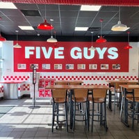 Photo taken at Five Guys by SZ on 3/16/2023