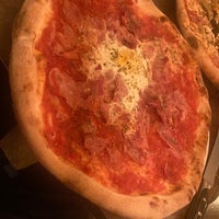 Photo taken at Pizzeria Napoli Antica by Luc N. on 12/8/2022
