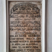 Photo taken at Masjid Keramat Luar Batang by agung d. on 3/26/2023