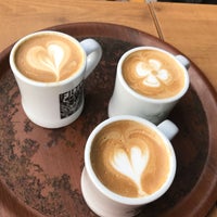 รูปภาพถ่ายที่ Caffe Pascucci โดย Nil Ö. เมื่อ 12/17/2017