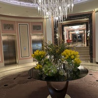 รูปภาพถ่ายที่ The Biltmore Mayfair, LXR Hotels &amp;amp; Resorts โดย Sami A. เมื่อ 2/6/2024