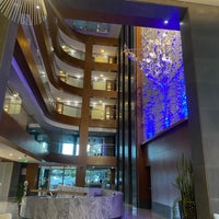 Foto diambil di DoubleTree by Hilton oleh Aylin K. pada 1/29/2023