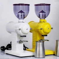 Foto diambil di LinLin Coffee Equipment oleh LinLin Coffee Equipment pada 9/27/2022