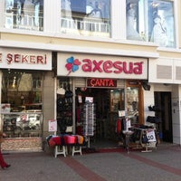 รูปภาพถ่ายที่ AXESUA ~ Heykel โดย &amp;#39; Axesua |. เมื่อ 3/23/2014