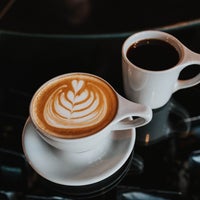 Foto tirada no(a) Theory Coffee Roasters por Theory Coffee Roasters em 10/11/2022