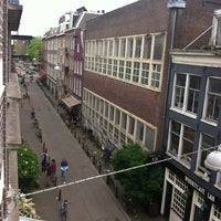 Photo taken at Amsterdam Hostel Uptown by Terppa V. on 6/16/2013