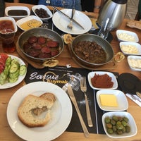 Foto scattata a Serpmeköy Trabzon Köy Kahvaltısı da Sait Ö. il 10/24/2022