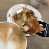 Photo taken at Cinnabon/Seattle&amp;#39;s Best Coffee by Fofa M. on 9/7/2023