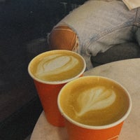 Photo taken at Gloria Jean&amp;#39;s Coffees by salva p. on 10/14/2023