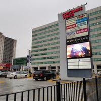 Photo taken at Concourse Plaza Multiplex Cinemas by Mitchell L. on 2/22/2018