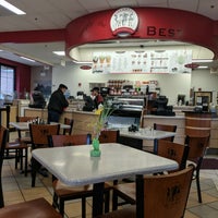 Photo taken at Oberweis Ice Cream and Dairy Store by narni on 3/20/2019