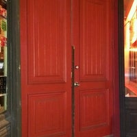 Photo taken at Red Door by Terrence on 8/31/2016