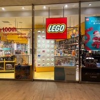 Photo taken at LEGO Store by Av0 c. on 11/25/2021