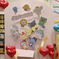 Photo taken at Hello Kitty Japan by Av0 c. on 9/22/2023
