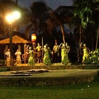 Foto tirada no(a) Paradise Cove Luau por Tony D. em 10/27/2012