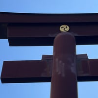 Photo taken at 白金 氷川神社 by えっ on 7/21/2023