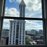 Photo taken at Courtyard by Marriott Seattle Downtown/Pioneer Square by Harmony B. on 5/8/2023