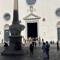 Photo taken at Elefantino e Obelisco della Minerva by Mu .. on 4/25/2023