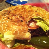 Foto tirada no(a) Patata&amp;#39;s Burger por Daniel C. em 5/4/2013