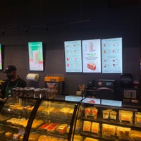 Foto tomada en Starbucks  por M Al-h el 5/12/2023