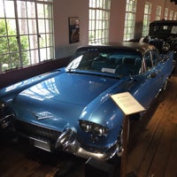 Снимок сделан в Estes-Winn Antique Car Museum пользователем Matthew 4/13/2016