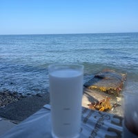 Foto scattata a Çakıl Restaurant da Deniz Ö. il 7/25/2023