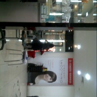 Review Johnny Andrean Salon