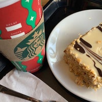 Photo taken at Starbucks by Puriya M. on 10/31/2023