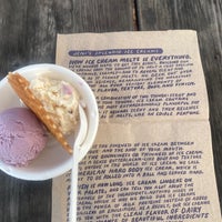 Photo taken at Jeni’s Splendid Ice Creams by Mira B. on 1/10/2023
