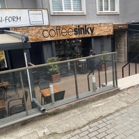 Photo taken at Coffee Sinky by Apollozeus on 11/18/2021